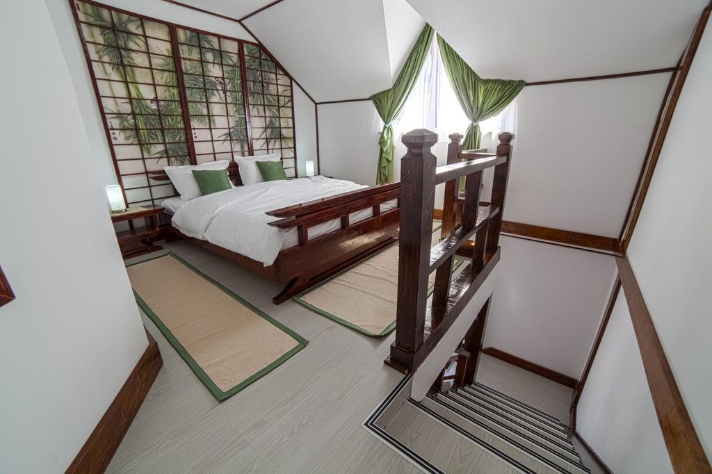 Casa Lily - Japanese Retreat Hotel Sighisoara Room photo